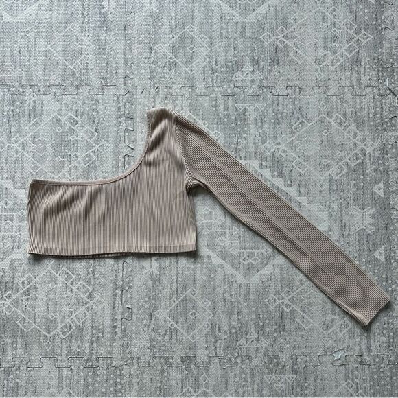 Maniere de Voir One Sleeve Ribbed Neutral Minimalist Beige Crop Top Size 12 UK - Picture 1 of 9